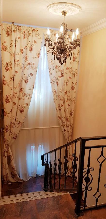 Hotel Cazare La Troita à Codlea Extérieur photo